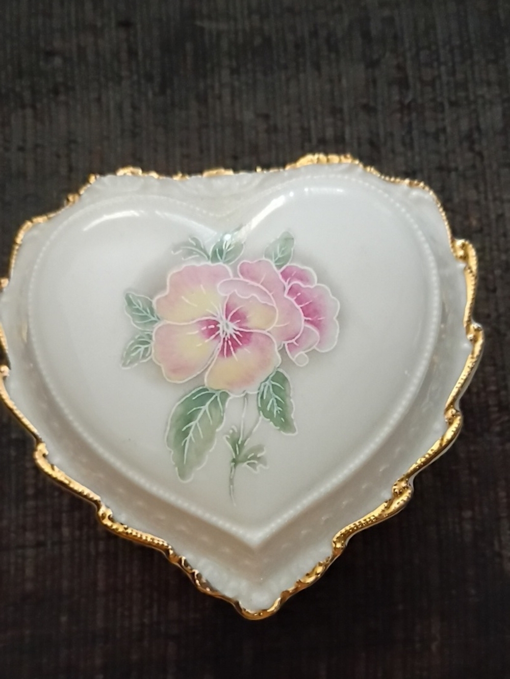 Heart-Shaped Porcelain Trinket Dish with Pink Floral Motif and Gold Trim